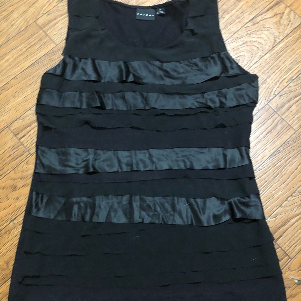 Black ruffled tank
